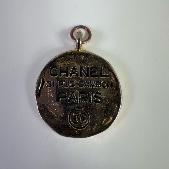 Chanel 31 Rue Cambon Pendant Top Gold Tone
